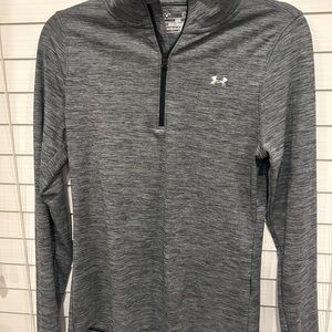 Under armour small 1/2 zip long sleeve shirt